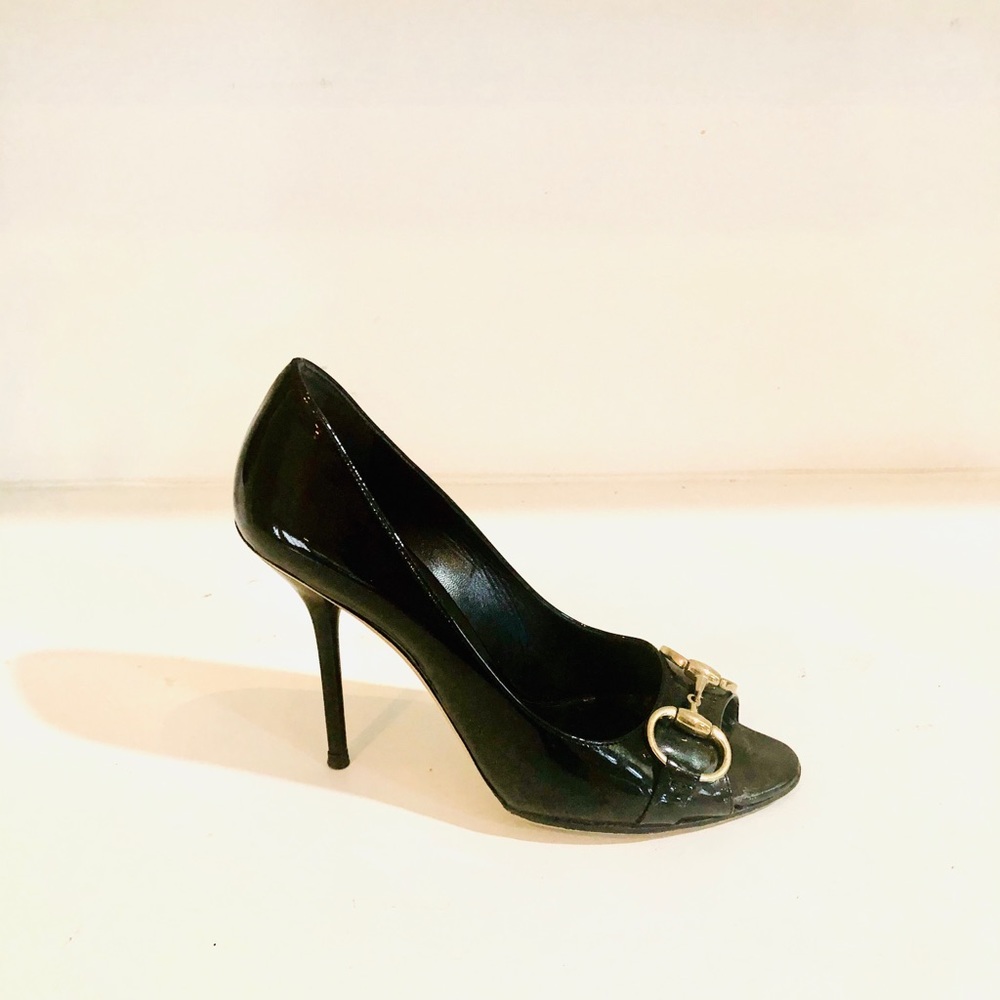 Gucci peep toe with Bit hardware